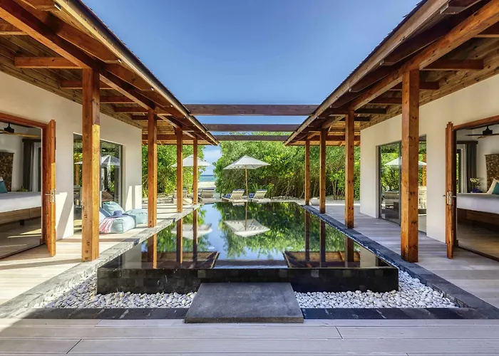 Kuredhivaru Resort And Spa - Maldives