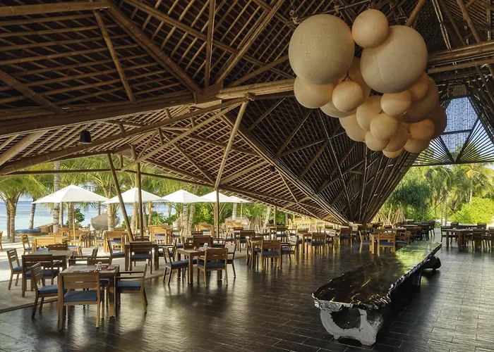 Kuredhivaru Resort And Spa - Maldives